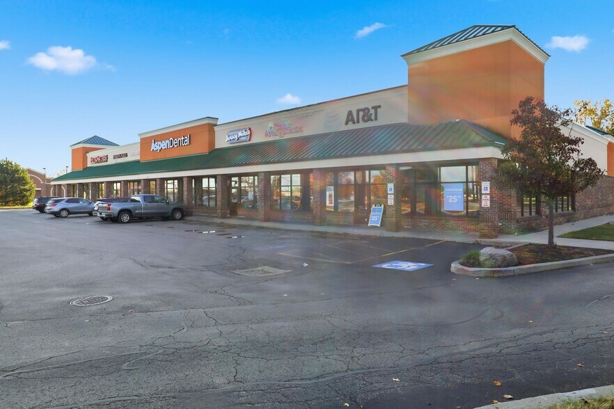 More Photos Of 975 Ridge Rd, Webster Unknown For Lease