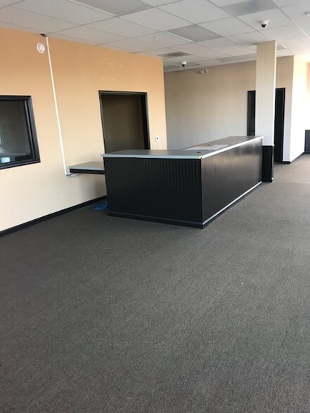 More Photos Of 2901 E Main St, Ventura Fast Food For Lease