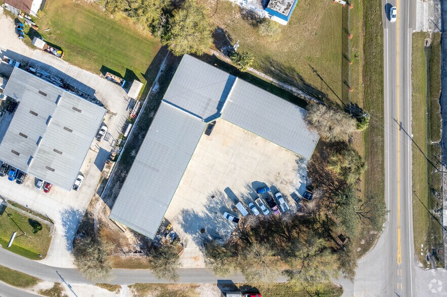 More Photos Of 5450 Commercial Blvd, Winter Haven Distribution For Lease