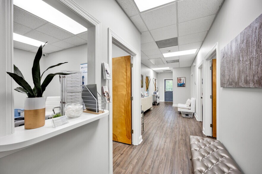 More Photos Of 20808 N Main St, Cornelius Medical For Sale