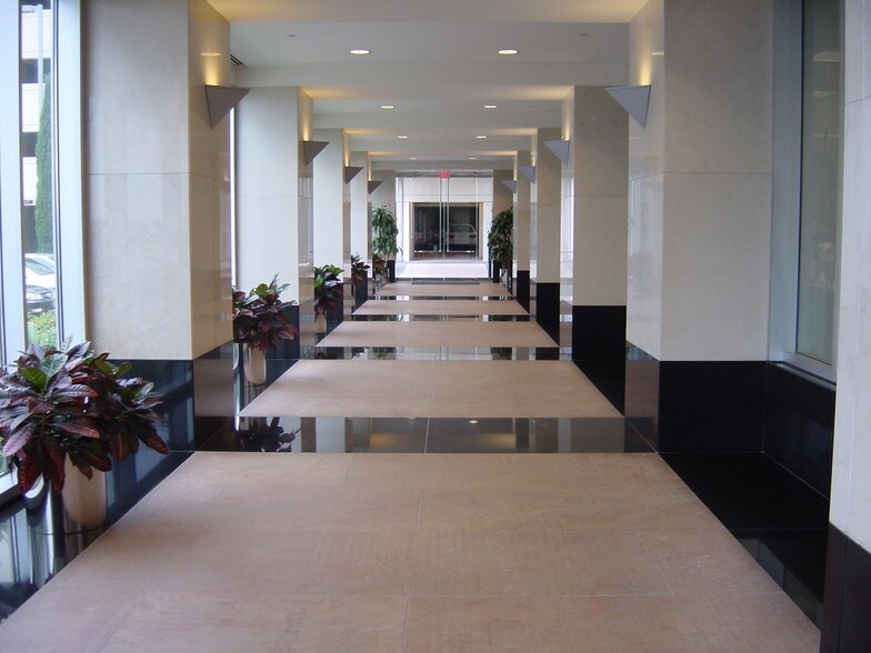 More Photos Of 9606 N Mopac Expy, Austin Unknown For Lease