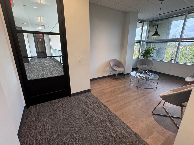 More Photos Of 6649 Westwood Blvd, Orlando Office For Lease