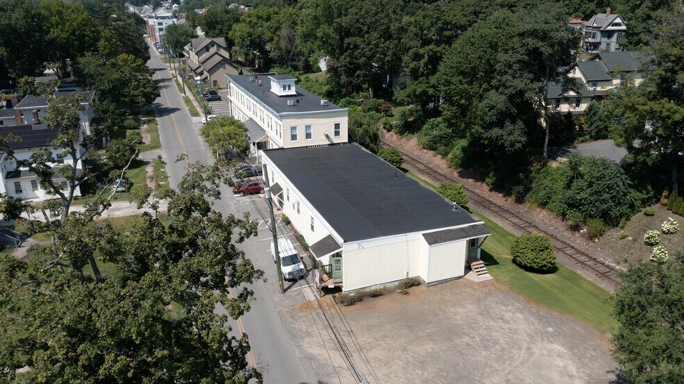 More Photos Of 45 West St, New Milford Light Manufacturing For Sale