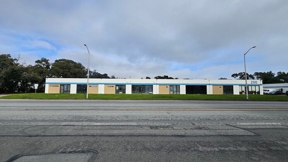 More Photos Of 200 Valley Dr, Brisbane Flex For Sale