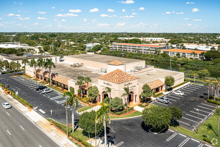 More Photos Of 309 Northlake Blvd, North Palm Beach Freestanding For Sale