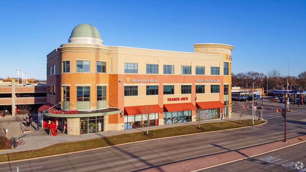 More Photos Of 5900 N Port Washington Rd, Glendale Unknown For Lease