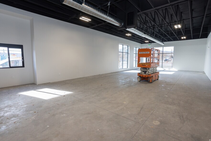 More Photos Of 385 S Main St, Richfield Storefront For Lease