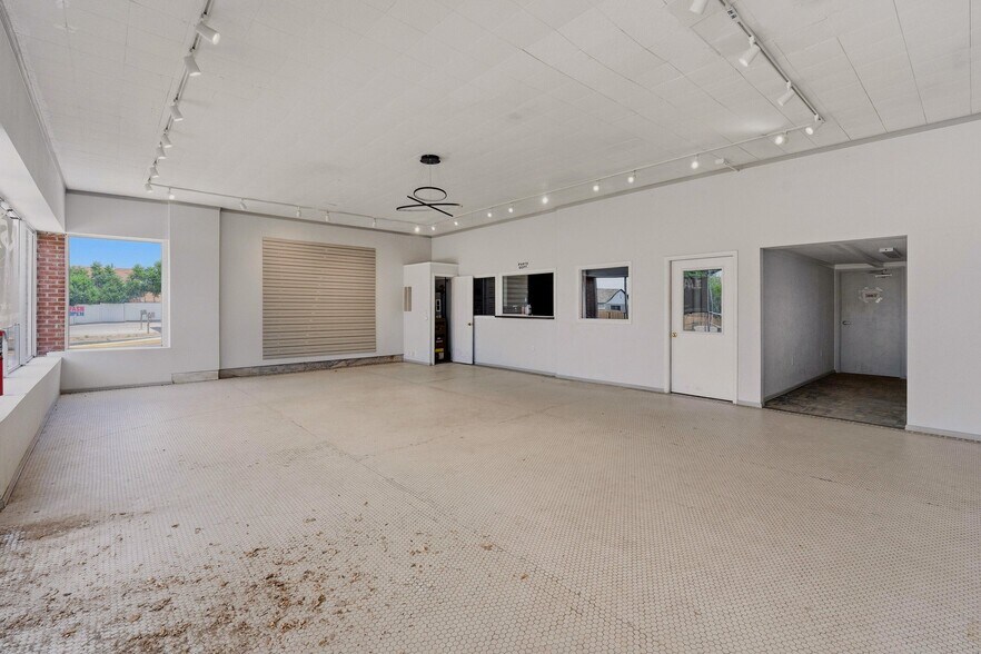 More Photos Of 430 E Main St, Trinidad Industrial For Sale