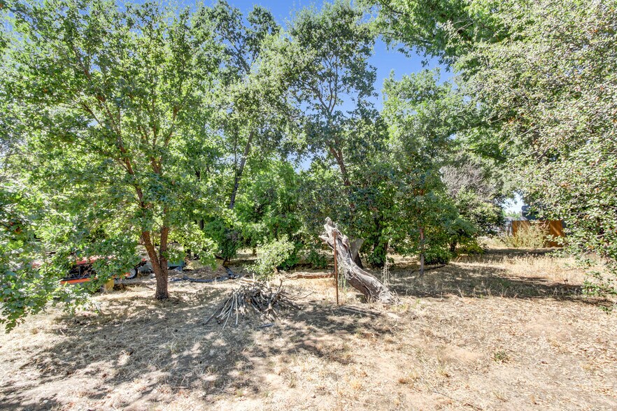More Photos Of 4833 College Oak Dr, Sacramento Multifamily For Sale