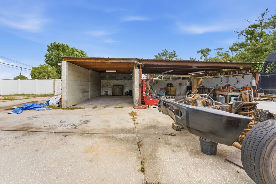 More Photos Of 13257 Automobile Blvd, Clearwater Industrial For Sale