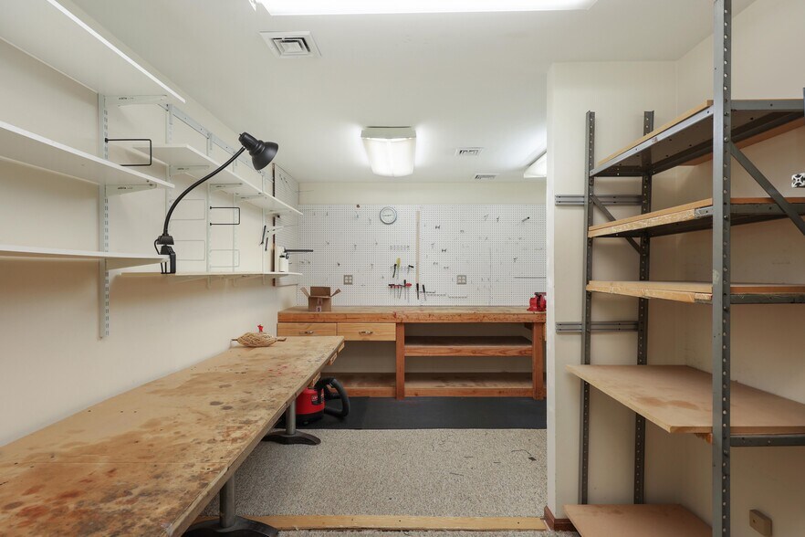 More Photos Of 1431 Raritan Rd, Clark Office For Sale