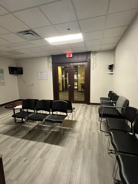 More Photos Of 225 E Lemon St, Lakeland Office For Lease