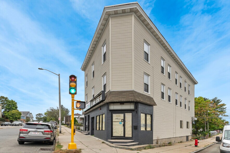 More Photos Of 236-242 Main St, Malden Storefront Retail Residential For Lease