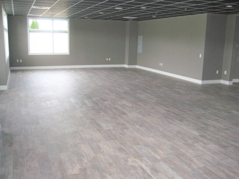 More Photos Of 3233 Business Park Dr, Stevens Point Office For Lease