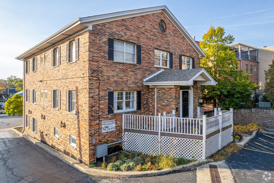 More Photos Of 478 Pennsylvania Ave, Glen Ellyn Office For Sale