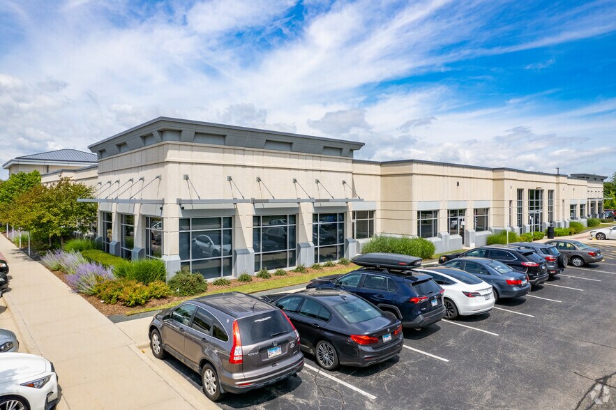 More Photos Of 1450 Busch Pky, Buffalo Grove Office For Lease