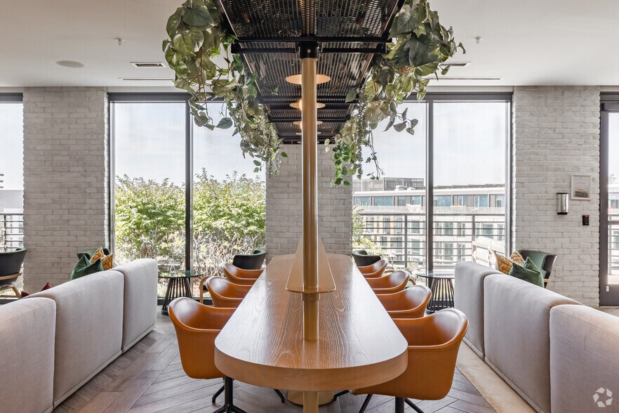 More Photos Of 320 Florida Ave NE, Washington Apartments For Lease