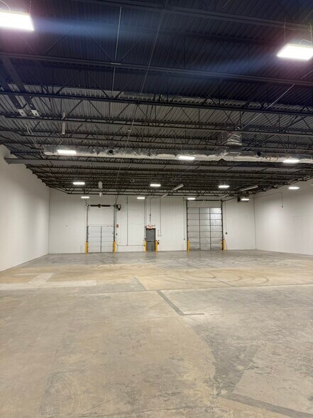 More Photos Of 222 Metro Center Blvd, Warwick Light Manufacturing For Lease