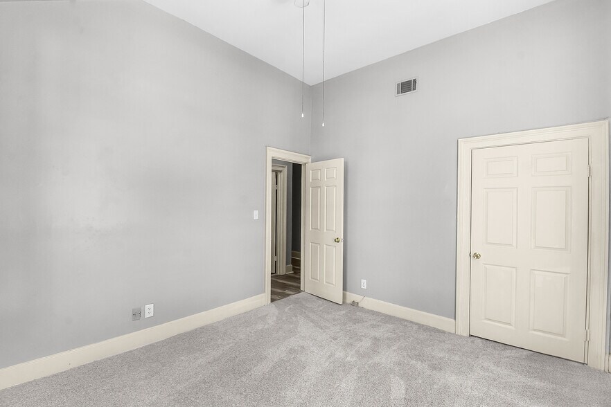 More Photos Of 301 E Henry St, Savannah Multifamily For Sale