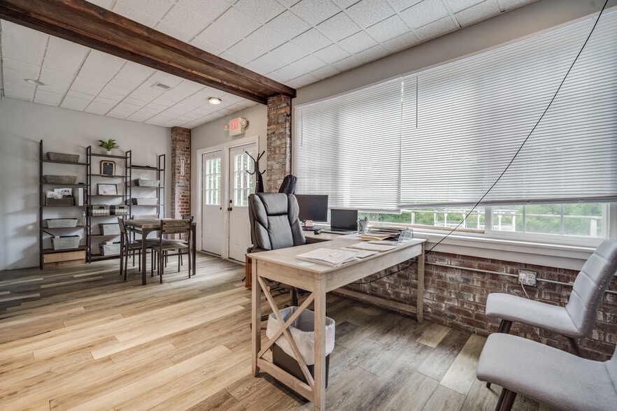 More Photos Of 2589 Boston Rd, Wilbraham Restaurant For Sale