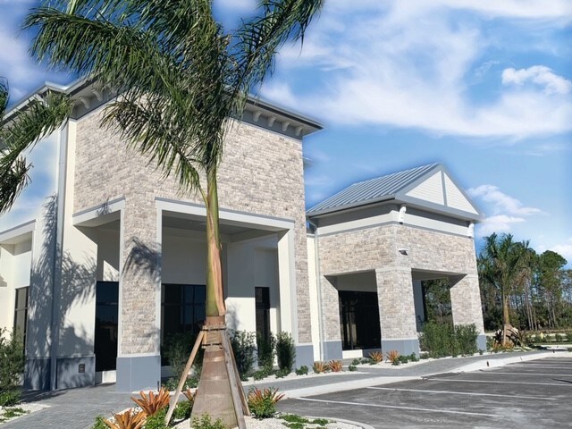More Photos Of 7273 Vanderbilt Beach Rd, Naples General Retail For Lease
