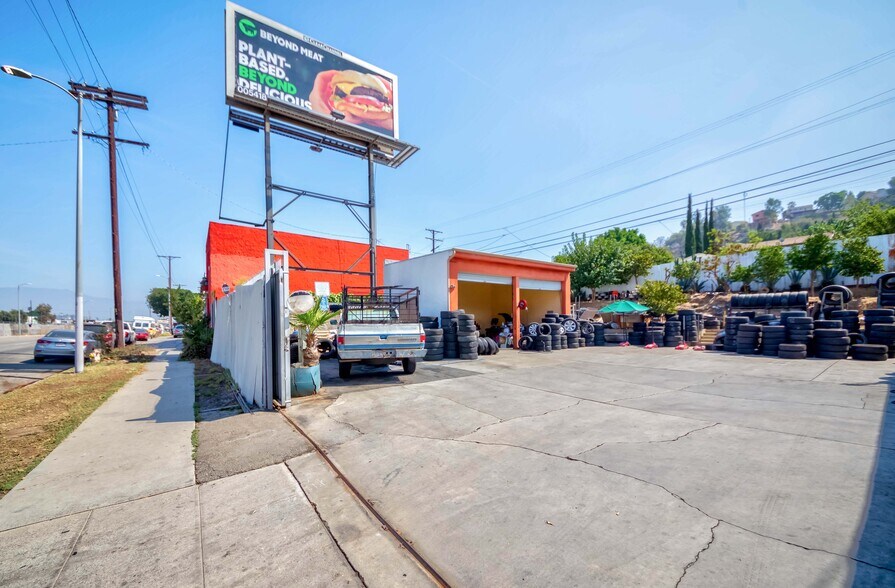 More Photos Of 5058 Valley Blvd, Los Angeles Storefront Retail Office For Sale