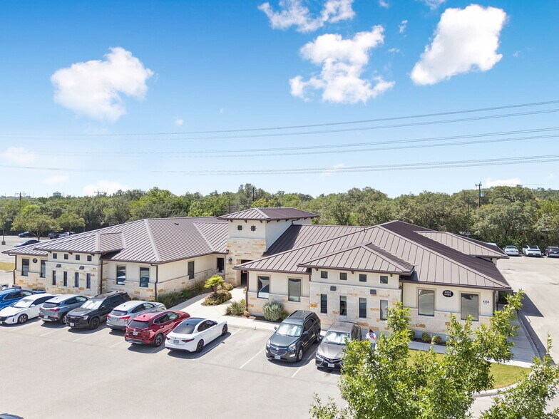 More Photos Of 4358 Lockhill Selma Rd, Shavano Park Medical For Lease