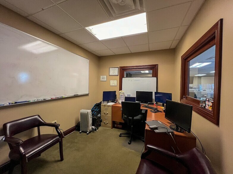 More Photos Of 1737 N Main Ext St, Butler Light Distribution For Sale