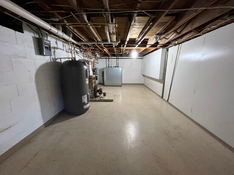 More Photos Of 2310 Rock Spring Rd, Forest Hill Office For Sale