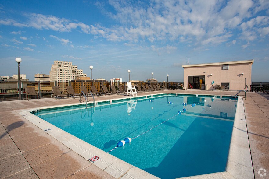 More Photos Of 4400 East-West Hwy, Bethesda Apartments For Lease