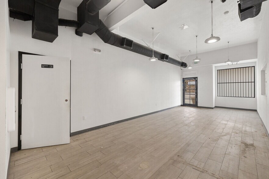 More Photos Of 1059-1063 N Palm Canyon Dr, Palm Springs Storefront For Sale