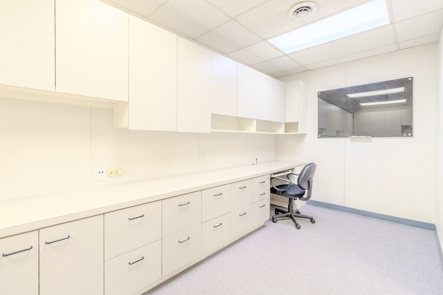 More Photos Of 346 Freeport Rd, New Kensington Medical For Lease