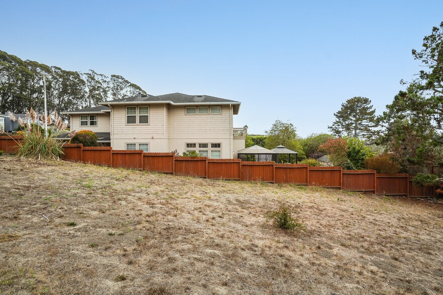 More Photos Of 00 Avenue Granada, El Granada Land For Sale