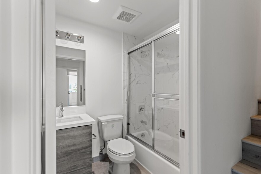 More Photos Of 1545 S Fairfax Ave, Los Angeles Apartments For Sale