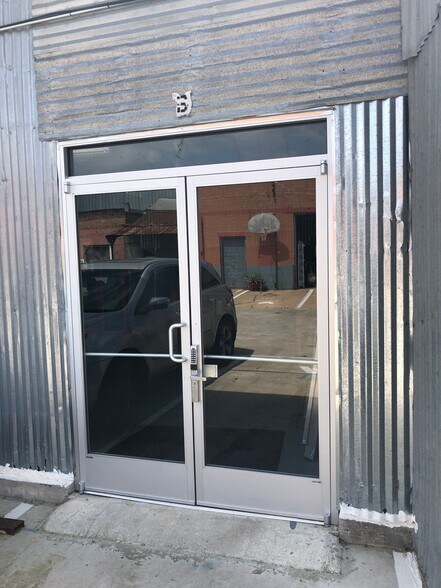 More Photos Of 501 Pedernales St, Austin Warehouse For Lease