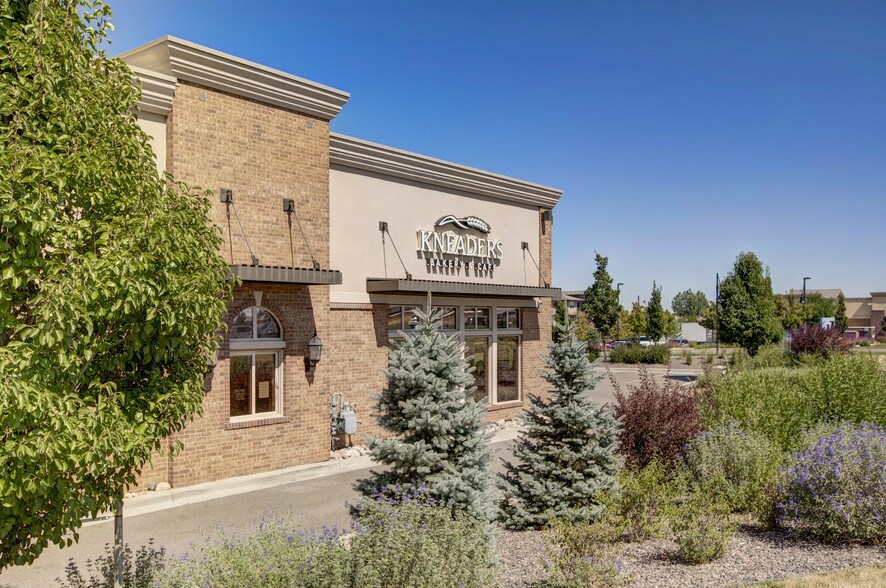 More Photos Of 9846 Zenith Meridian Dr, Englewood Restaurant For Lease