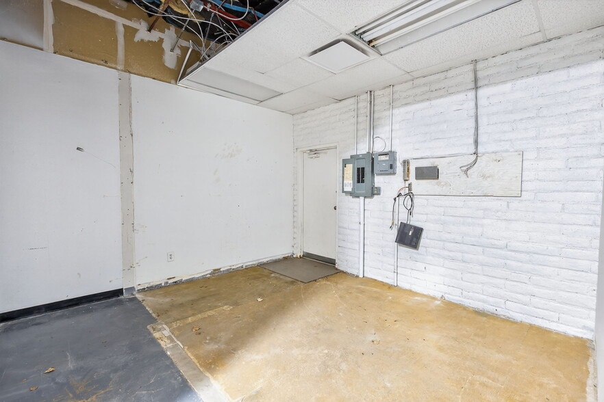 More Photos Of 535-645 South Boulder Rd, Louisville Unknown For Lease