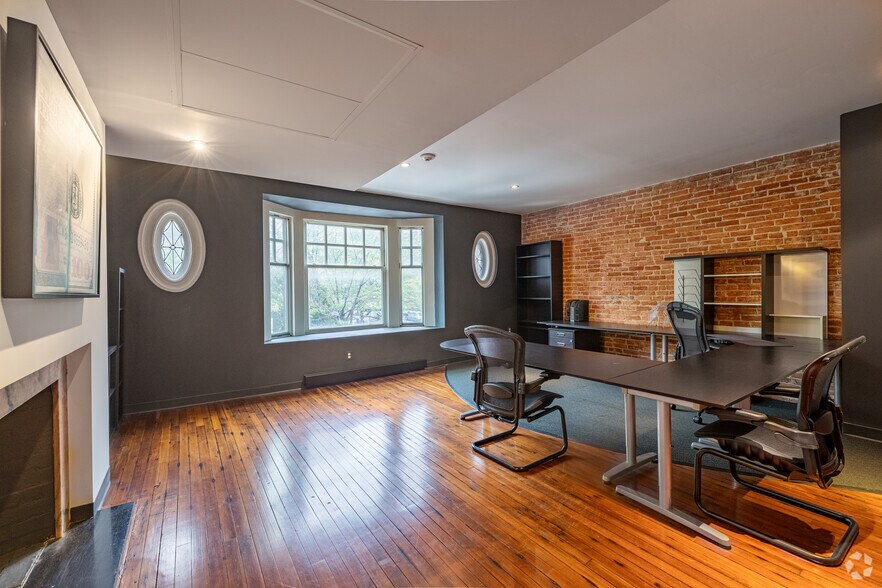 More Photos Of 419 N Charles St, Baltimore Office For Sale