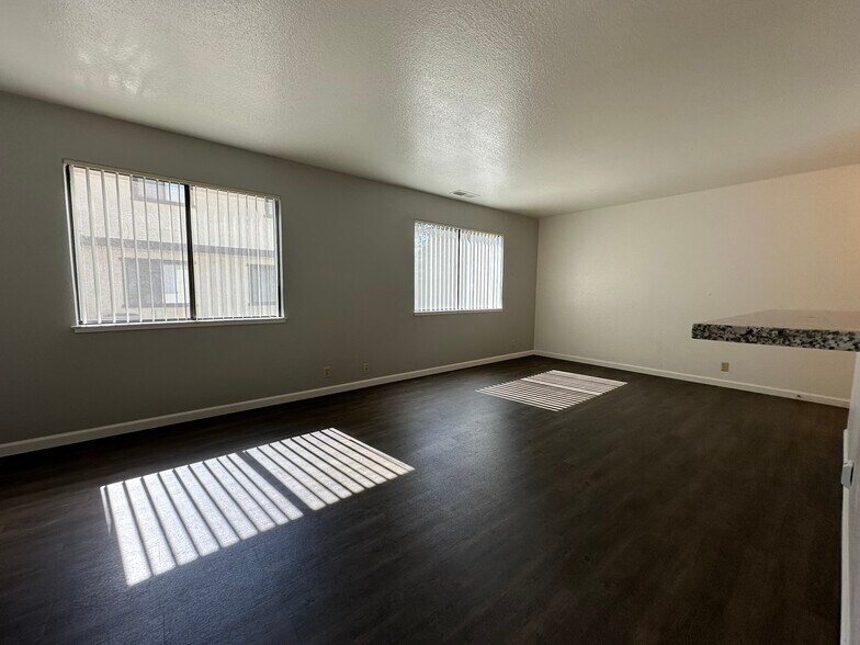 More Photos Of 3337 La Canada Dr, Cameron Park Apartments For Sale