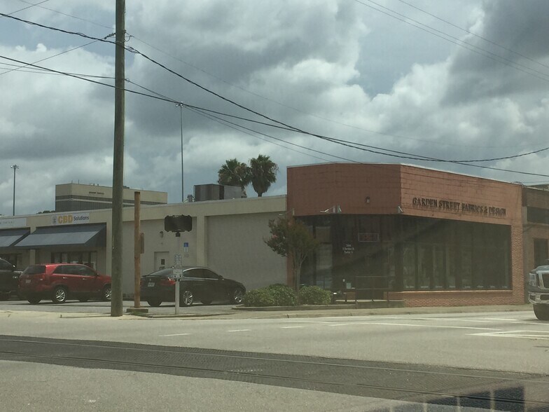 More Photos Of 200 E Garden St, Pensacola Freestanding For Lease
