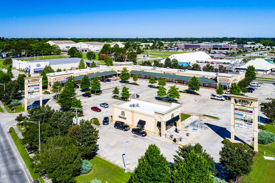 10330 Airline Hwy  