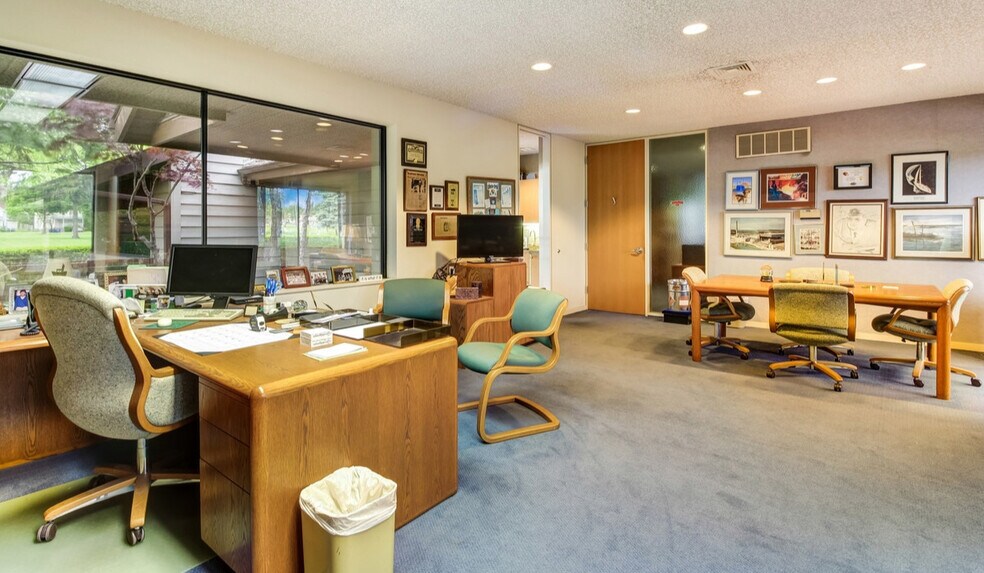 More Photos Of 1 Cadence Park Plz, Michigan City Office For Lease