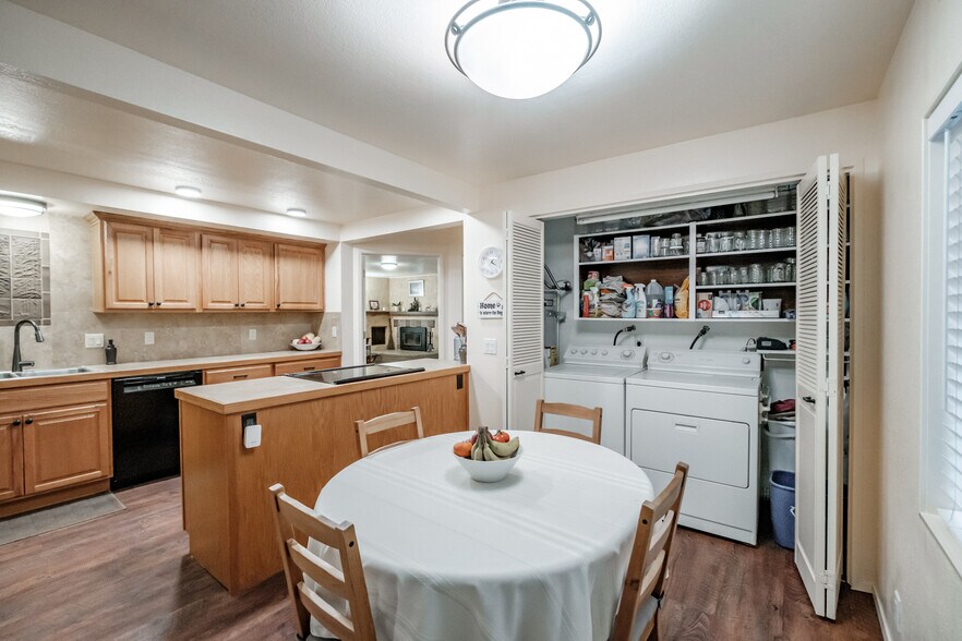 More Photos Of 909 Curry Rd, Roseburg Specialty For Sale