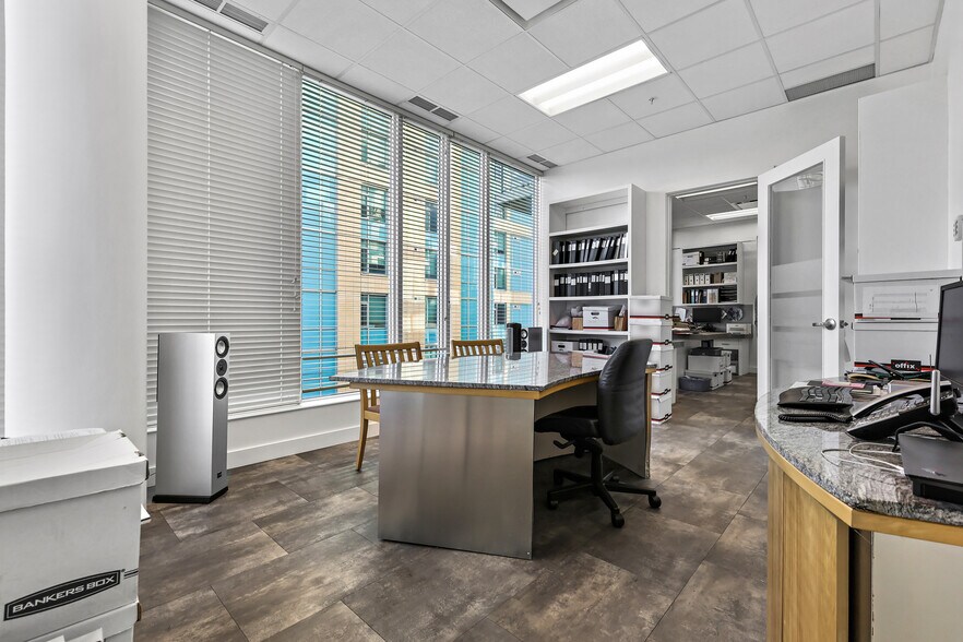 More Photos Of 888 4th Ave SW, Calgary Office For Sale