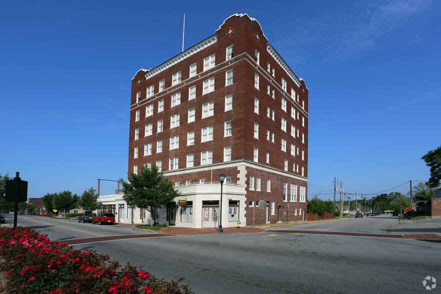 Primary Photo Of 467-1469 Russell St, Orangeburg Apartments For Lease