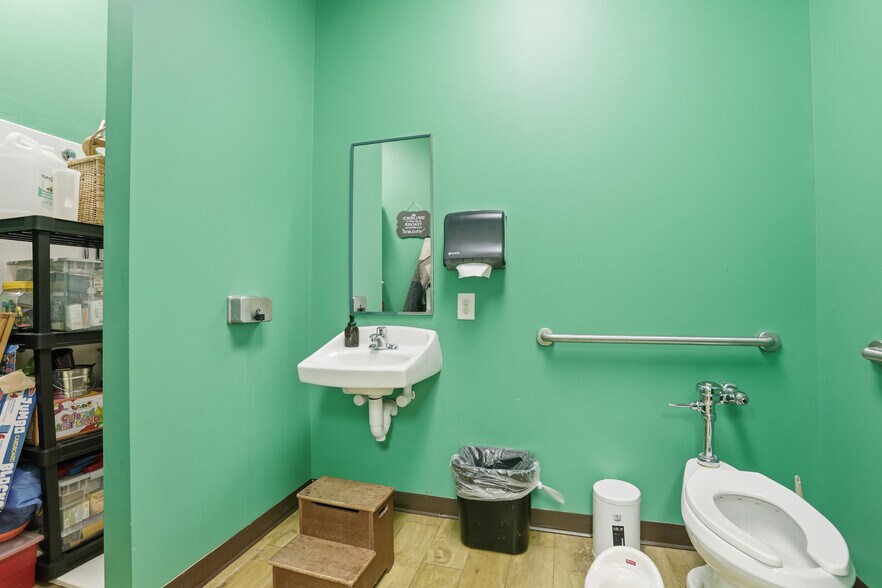 More Photos Of 10713 Tidewater Trl, Fredericksburg Schools For Sale