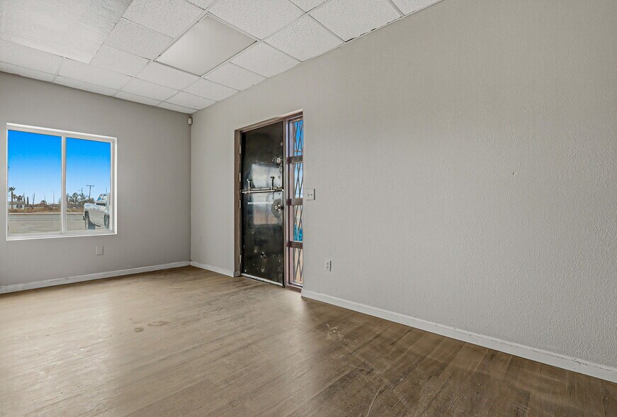 More Photos Of 201 Vinton Rd, Anthony Freestanding For Lease