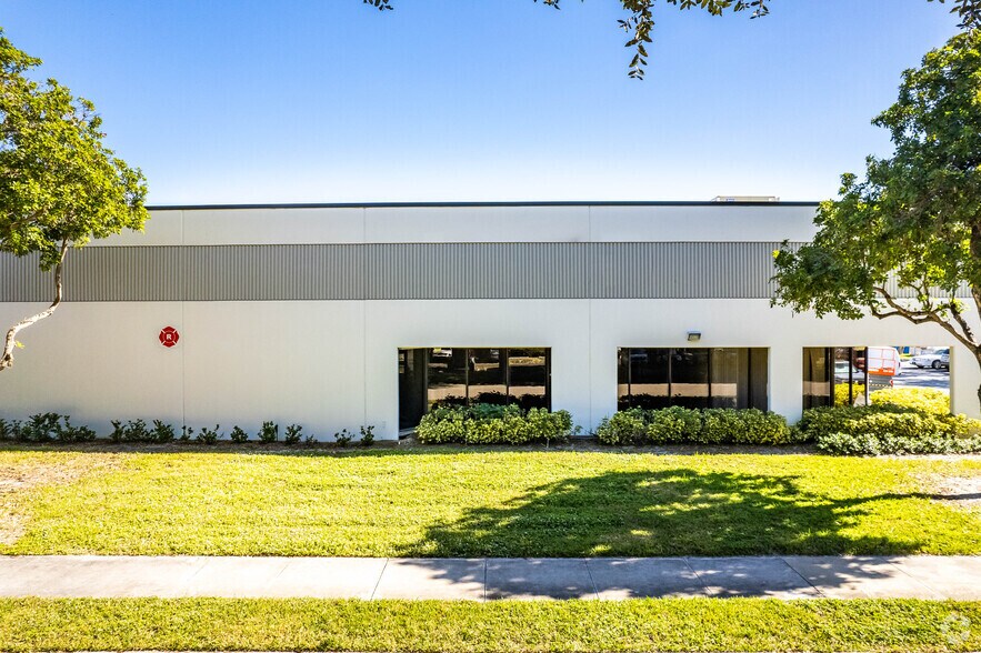 More Photos Of 2000-2023 Corporate Dr, Boynton Beach Unknown For Sale