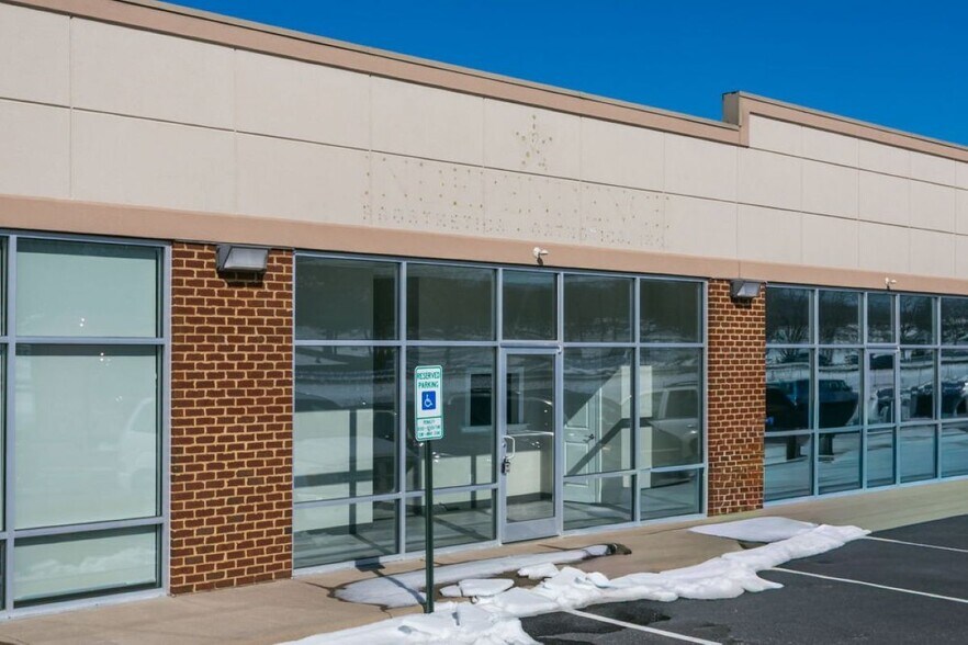 More Photos Of 36 Parkway Ln, Fishersville Storefront Retail Office For Lease