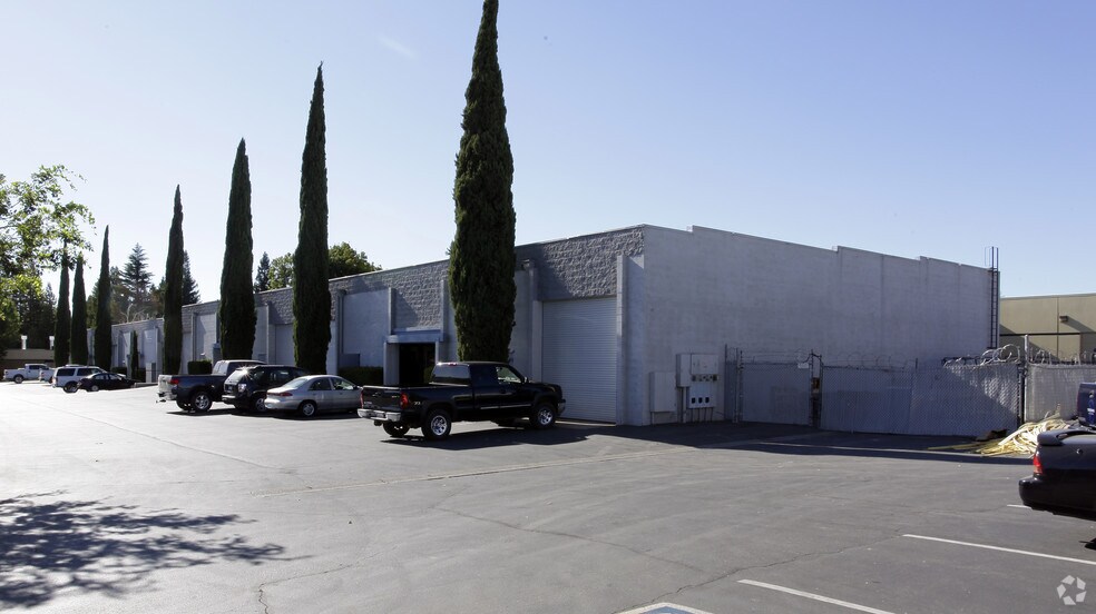More Photos Of 11359 Sunrise Gold Cir, Rancho Cordova Warehouse For Lease